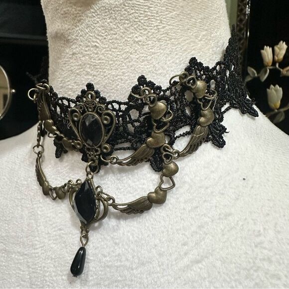 Vintage Gothic Steampunk Choker Lace Heart Wing Teardrop Collar Necklace - Picture 5 of 7